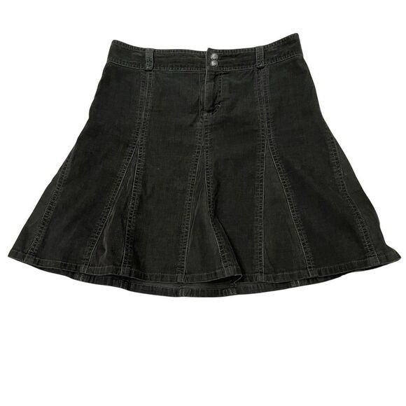 Athleta Dresses & Skirts - Athleta Whenever Skirt Womens Size 6 Green Corduroy Short Flared Skater Skirt